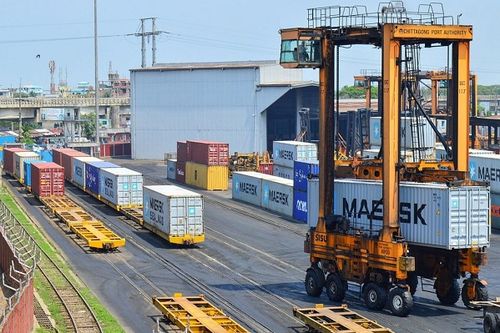 孟加拉国卡车司机罢工持续 全国货物运输陷入停滞